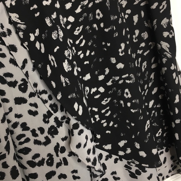 Vince Camuto - Cheetah Print Sleeveless Top - L - Picture 6 of 9